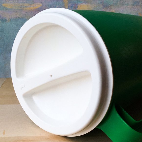 SOLD Vintage 70s Sterilite Plastic Pitcher - Picture 3 of 4